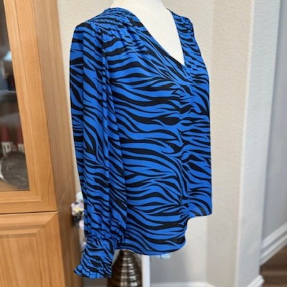 WHITE HOUSE BLACK MARKET Zebra Print Top - Picture 3 of 12